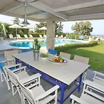 Nautica Villa * Hanióti