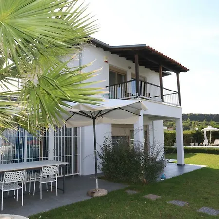 Nautica Villa *